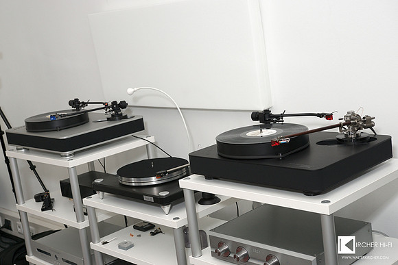 Three record players, 5 tonearms, 8 different pickups prepared and adjusted in Linz