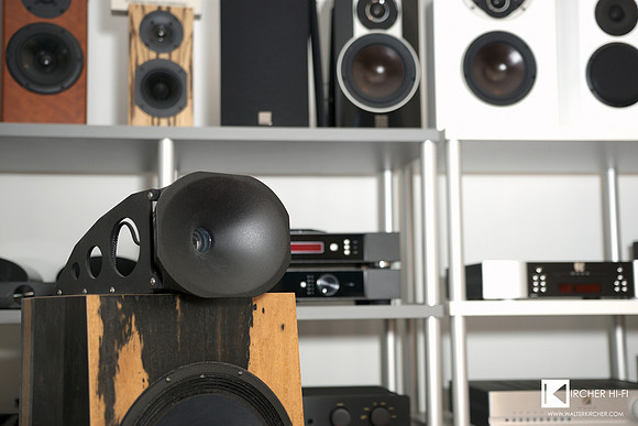 Blumenhofer Acoustics Genuin FS2 horn speaker