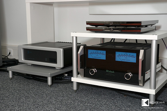 Two times US amplifiers, one modern European design