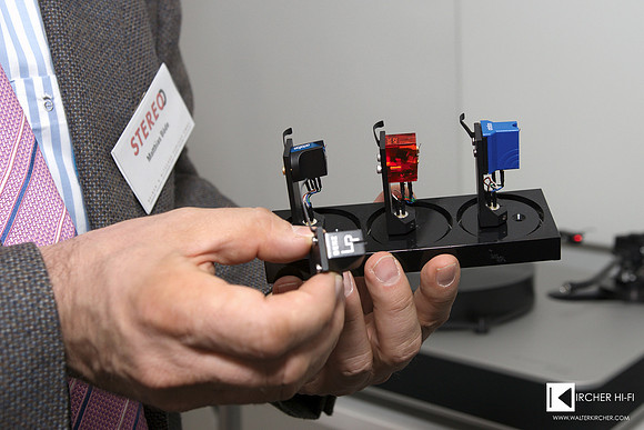 Matthias Boede with the 4 selected pickups in different price ranges
