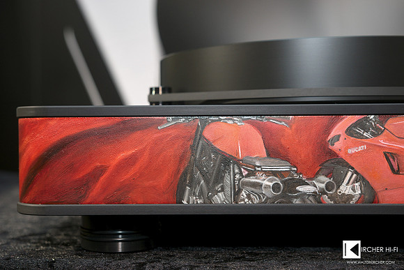 Dr. Feickert Analogue Firebird turntable