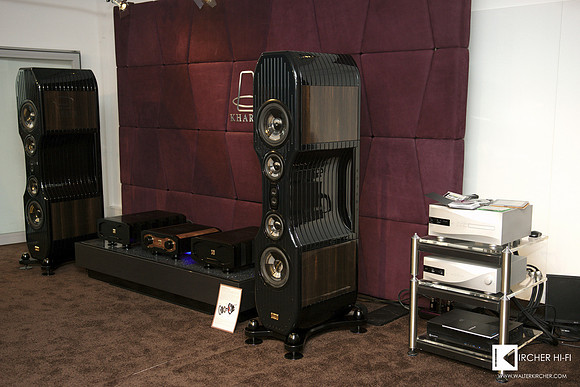 Kharma room - 173000$ Kharma Exquisite Midi Grand speakers