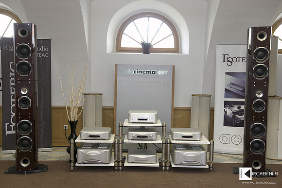 big Triangle speakers - Esoteric electronics setup