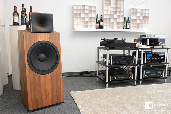 Blumenhofer Acoustics Genuin FS1 MK2 horn loudspeakers event