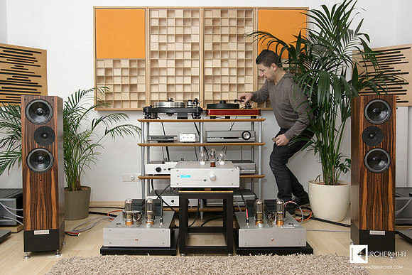 Romeo Barisic in action: finally analogue sound again