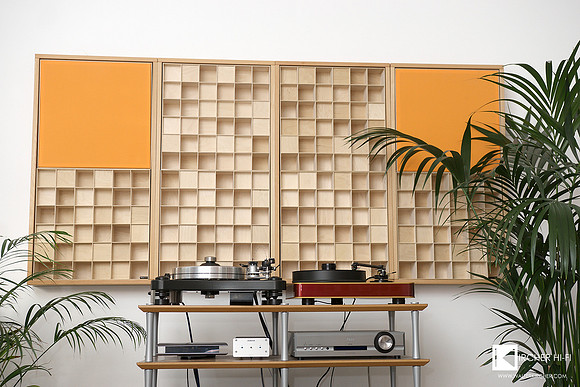 Analogue corner - US and Germany