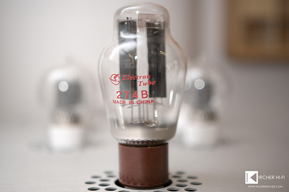 A rare 274B triode - on top of Lampizator Big 7 dac