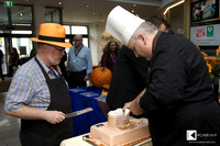 Rainer Bergmann, chairman of Analogue Audio Association, cutting the cake