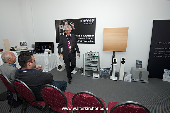 HIGH END 2014: Vince Bruzzese (Totem Acoustic) in the demonstration