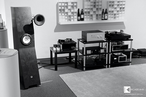 Black & White - as the setup delivered extreme macro- and microdynamics