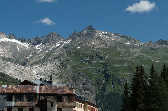 Furka Pass: Hotel Glacier du Rhone in Gletsch, 1759m