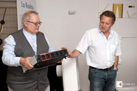 Hartmut Berberich (IsoTek product trainer) and Uwe Kuphal (IDC Klaassen) explaining the EVO3 Aqarius