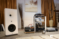 A complex setup - and so showing the benefits of every specific IsoTek product very clear!