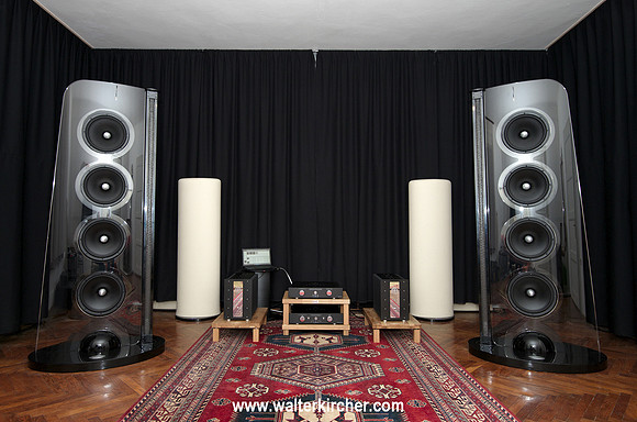 SoulSonic Impulse SE flagship loudspeaker, driven by Accustic Arts reference electronics
