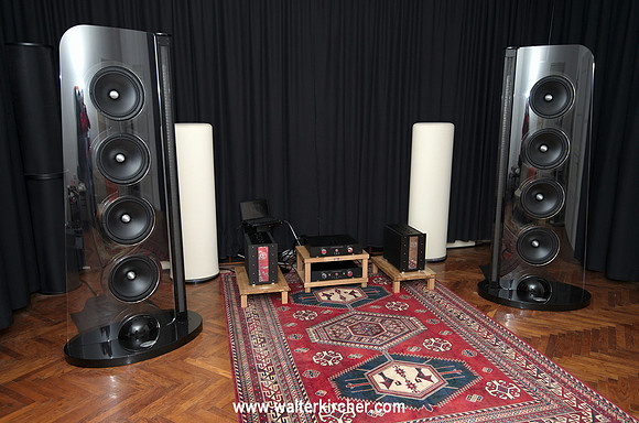 SoulSonic Impulse SE flagship loudspeaker, driven by Accustic Arts reference electronics