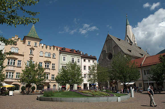 Brixen, South Tyrol - Cathedral Square (left: Town Hall, right: St. Michael church)