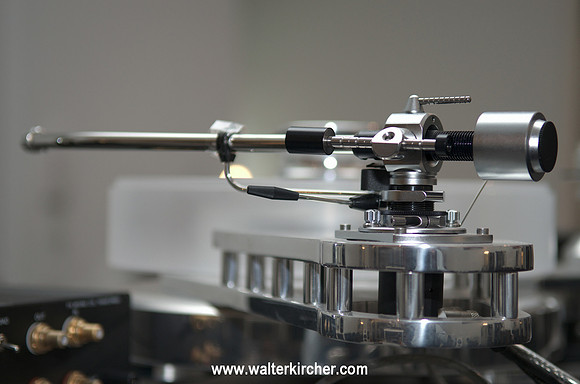 Transrotor turntable