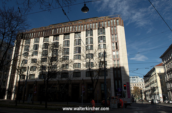 Hilton Vienna Plaza - Klangbilder 2013 - high-end show in Vienna, Austria