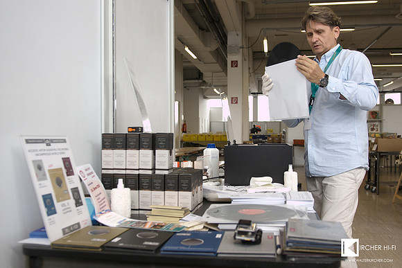 Yuri Zamazeev demonstrating professional cleaning of vinyl records