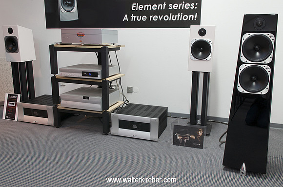YBA Signature CD Player, VTL TL 7.5 III tube preamp and MB 450 III mono tube amplifiers feed Totem Acoustic Element speakers at the HIGH END 2013 in Munich!
