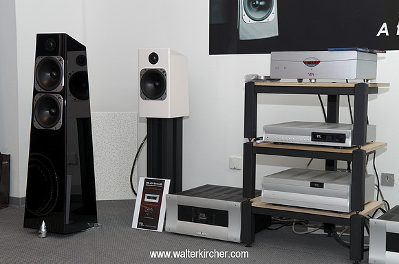 YBA Signature CD Player, VTL TL 7.5 III tube preamp and MB 450 III mono tube amplifiers feed Totem Acoustic Element speakers at the HIGH END 2013 in Munich!