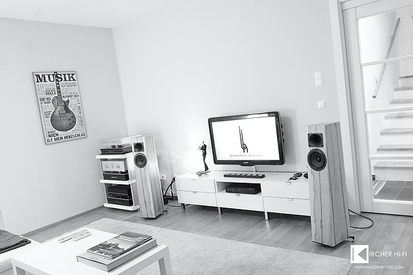 Private audio setup in Austria