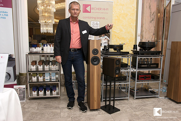 Walter Kircher in front of Chisto record cleaning booth