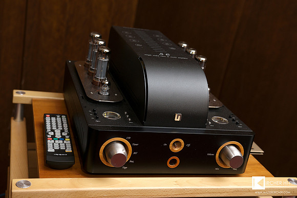 Unison Research S6 tube amplifier