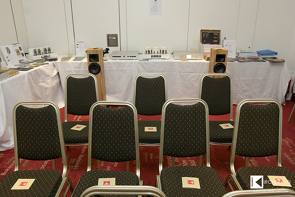 Walter Kircher HiFi image folders waiting for next visitors