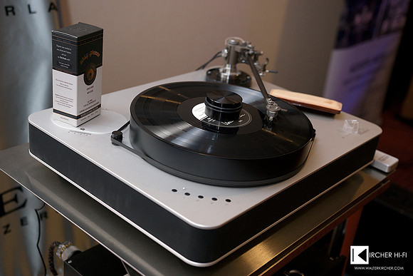 the analogue star at vip opening!