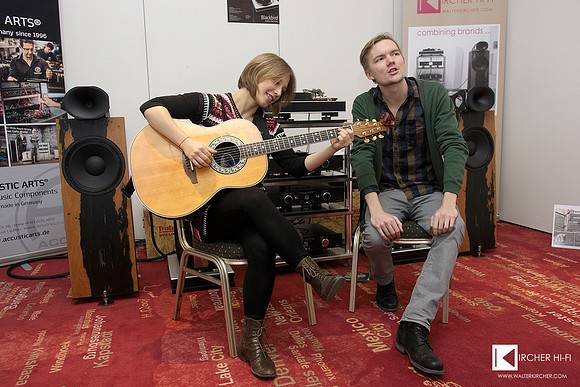 Wiener Blond presented their debut album "Der letzte Kaiser" in my room