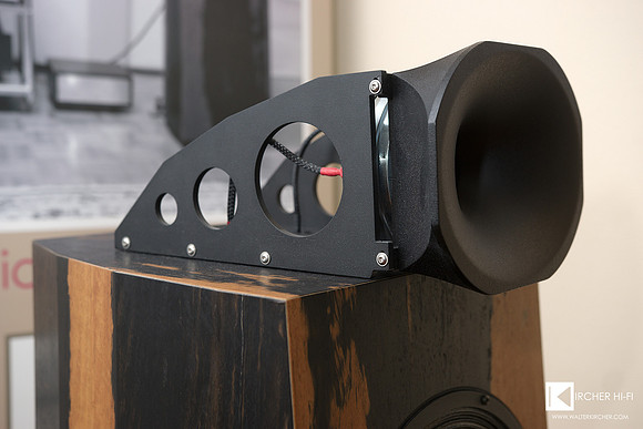 Blumenhofer Acoustics Genuin FS2 horn speakers again in Prague at fair