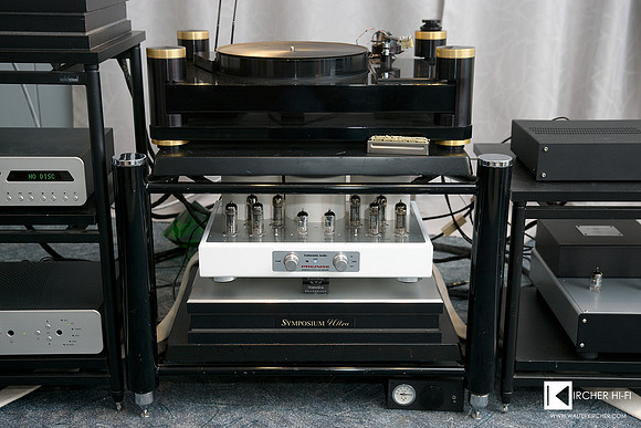 Good team: Basis Audio Debut Vacuum Gold Standard record player and Trafomatic Audio Premise tube amp
