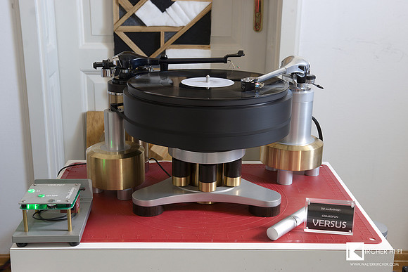 SM Audiodesign Grammofoon Versus turntable