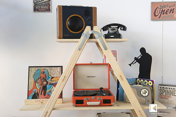 Wasami showed ultra-cool old-fashioned made Crosley turntables