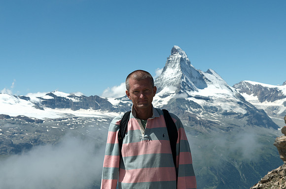 Rothorn 3103m - view to Matterhorn 4478m