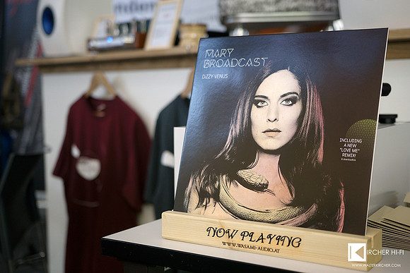Mary Broadcast - new vinyl album "Dizzy Venus"