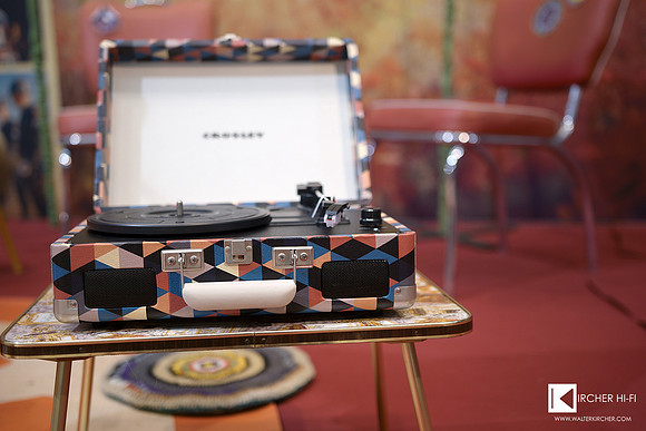 photo session for Wasami and cool Crosley record players