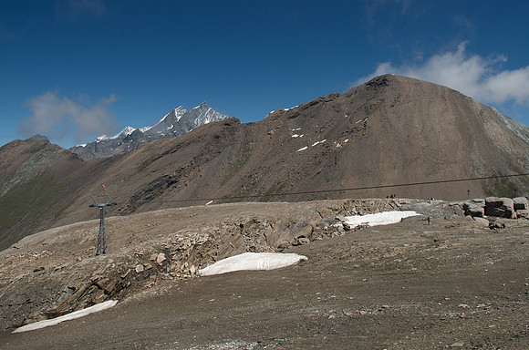 Rothorn 3103m - panorama looking northeast: Oberrothorn 3414m
