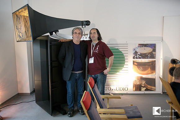 right: Andrea Vitali in front of an interesting Blumenhofer Acoustics prototype