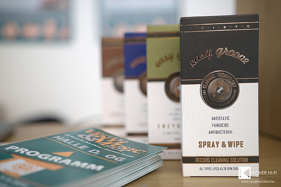 Chisto Easy Groove cleaning solutions for analogue records