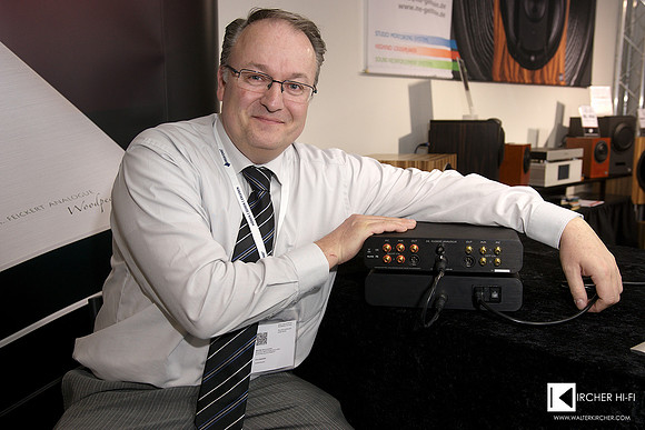 Dr. Chris Feickert presenting his new phono stage Wren