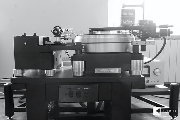 Vinyl Baxa - big MERKALLY turntable equipped with 4 tonearms