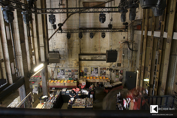 Sunday early morning before opening: qucik tour through the entire event area