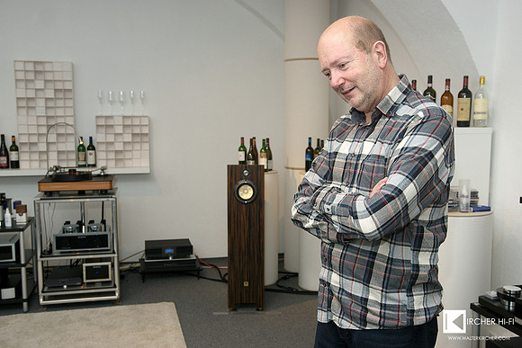 Yeah - Peter Sambs satisfied listening to his private records