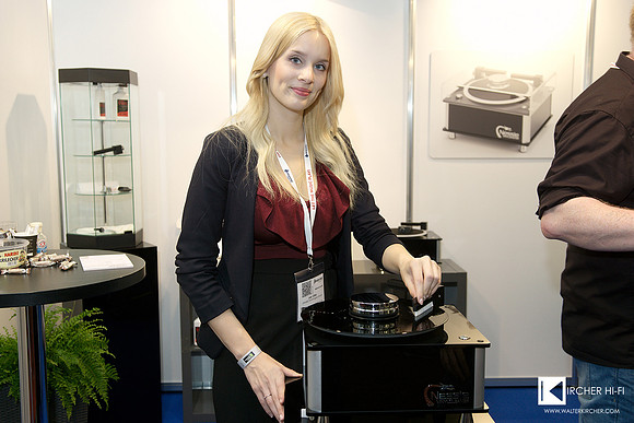 Nessie Vinylcleaner machine presented in right way