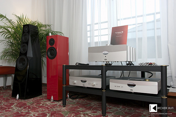 Klangbilder 2014: Totem Acoustic Wind (black) and Totem Acoustic Forest (red) speakers driven by YBA Passion electronics