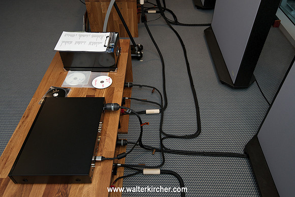 HIGH END 2014: Vovox cables arranged in Swiss style - never seen so before