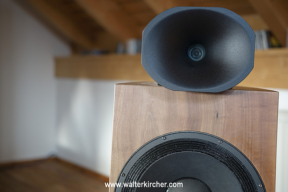Blumenhofer Acoustics showroom: Genuin FS2 speaker