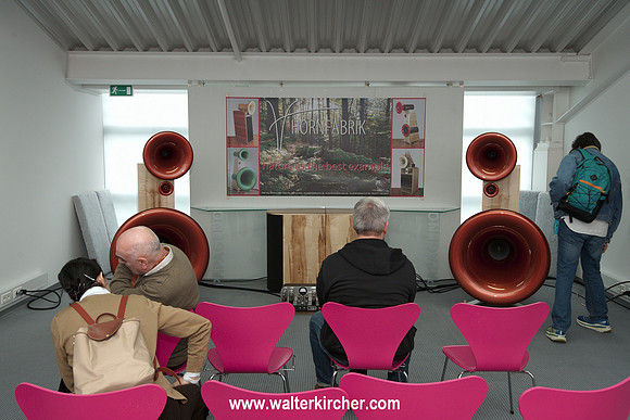 HIGH END 2014: Hornfabrik horn speakers in sweet, friendly ambiente